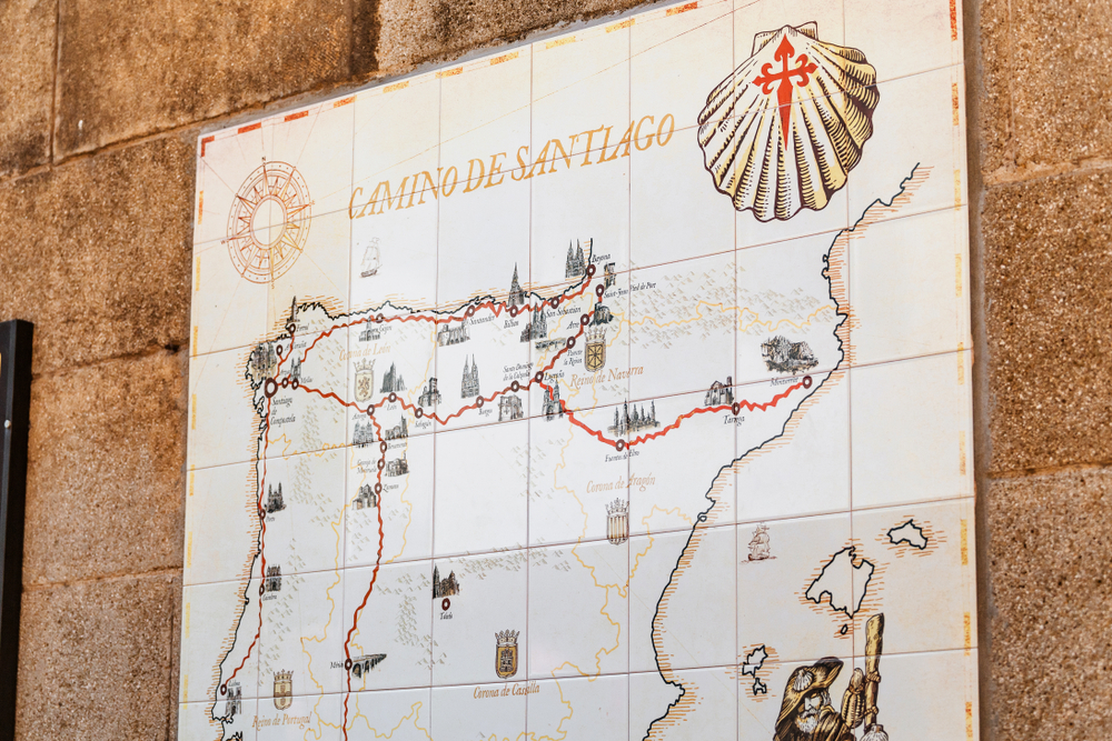 Der Jakobsweg in Spanien ist auf vielen Karten verzeichnet.
