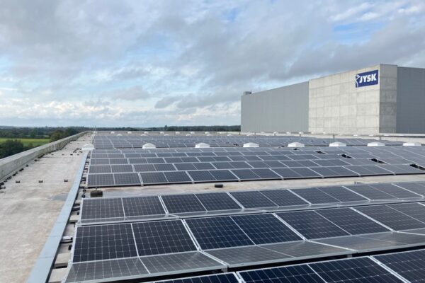 Energy Partners GmbH schließt drittes Photovoltaikprojekt auf JYSK Logistikzentrum ab